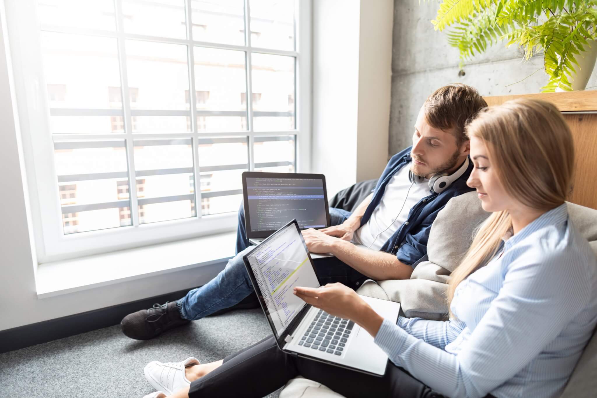 To recover from COVID, just stay home: a simple use case of 5G.